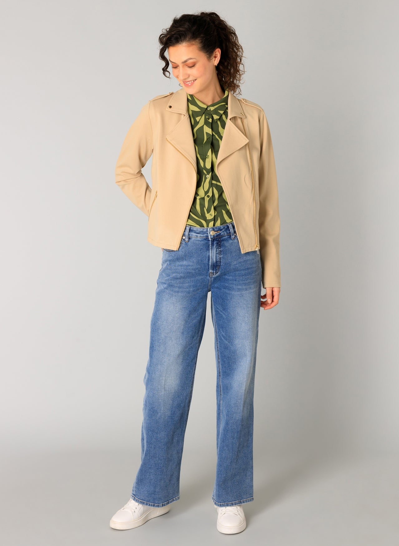 Raula Jacket - by Yest