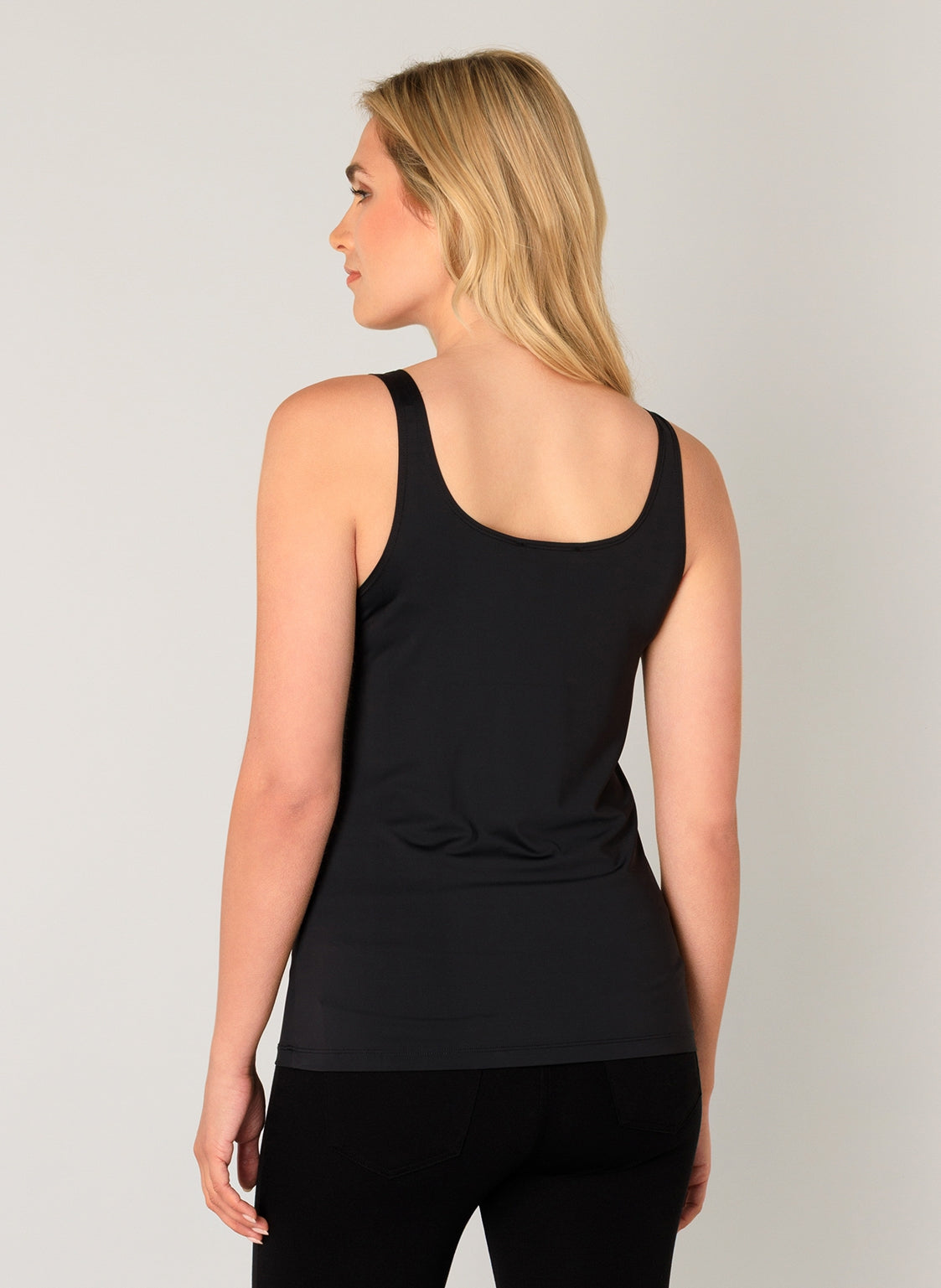 Yan Vest - by Base Level