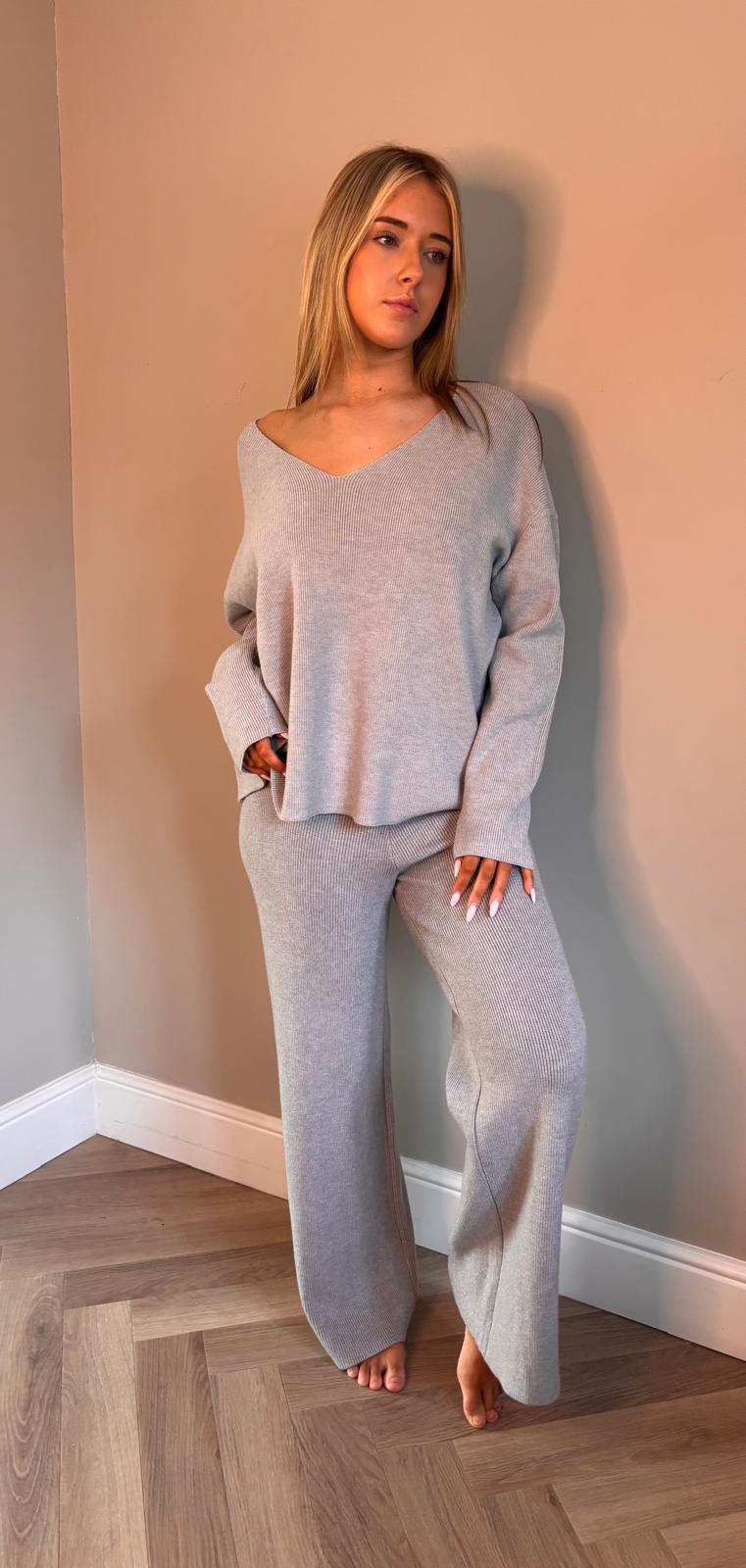 Knitted V-neck Co-Ord - Grey