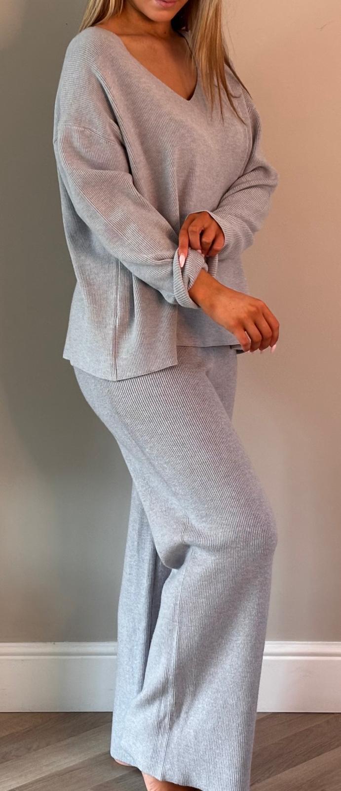 Knitted V-neck Co-Ord - Grey