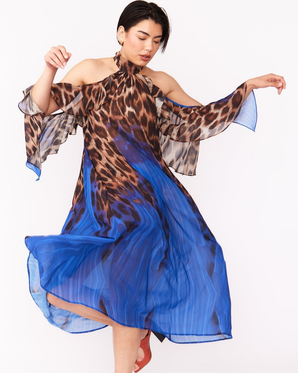 jayley-silk-blend-animal-print-maxi-dress-p12079-83488_image