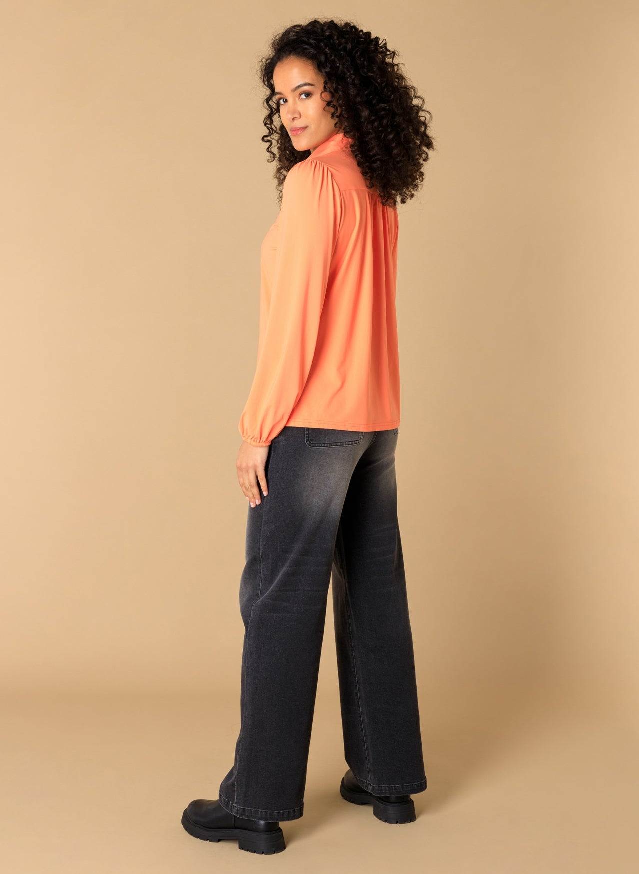Pebbe Blouse - by Ivy Beau