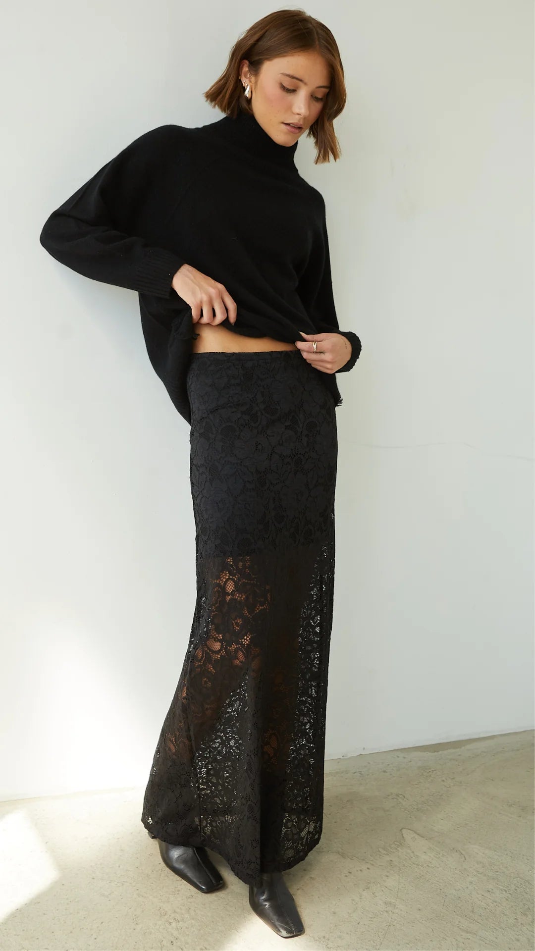 Alba Lace Skirt - Black - by Charli