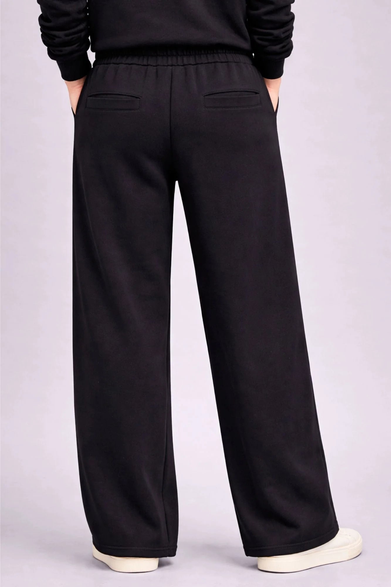 Supersoft Wide Leg Sweatpant - Black - by Born Nouli
