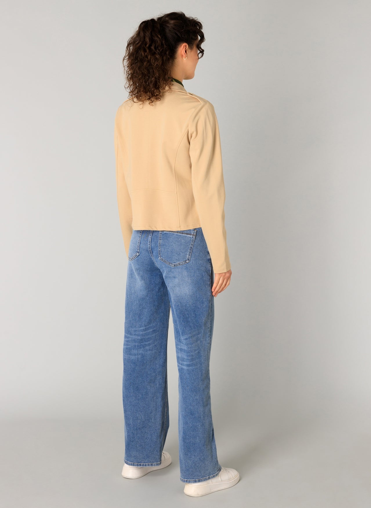 Raula Jacket - by Yest