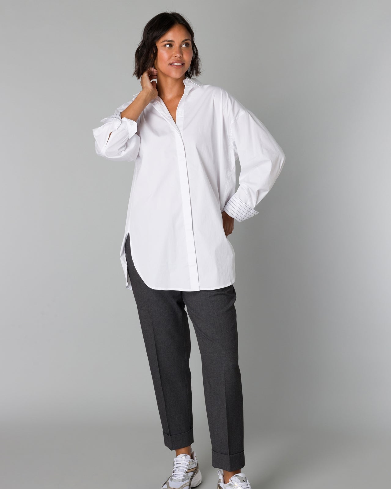 Ofje Long White Shirt - by Yest