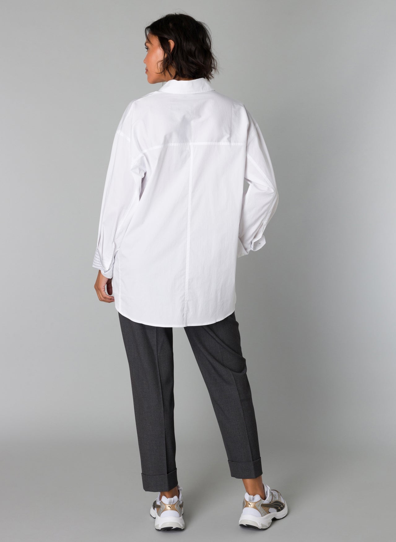 Ofje Long White Shirt - by Yest