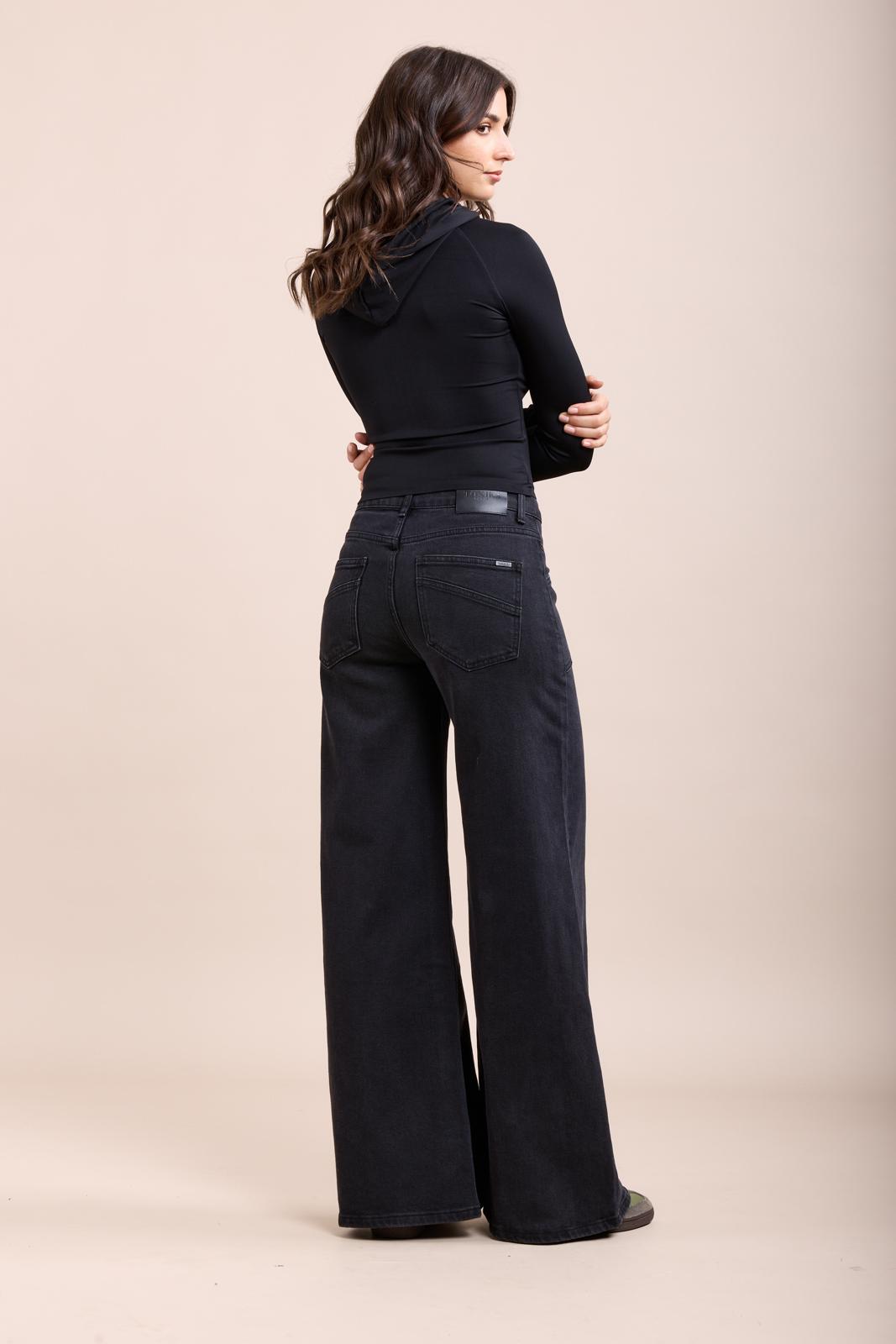 Stretch wide jean pants with cutouts and pockets - by toxik