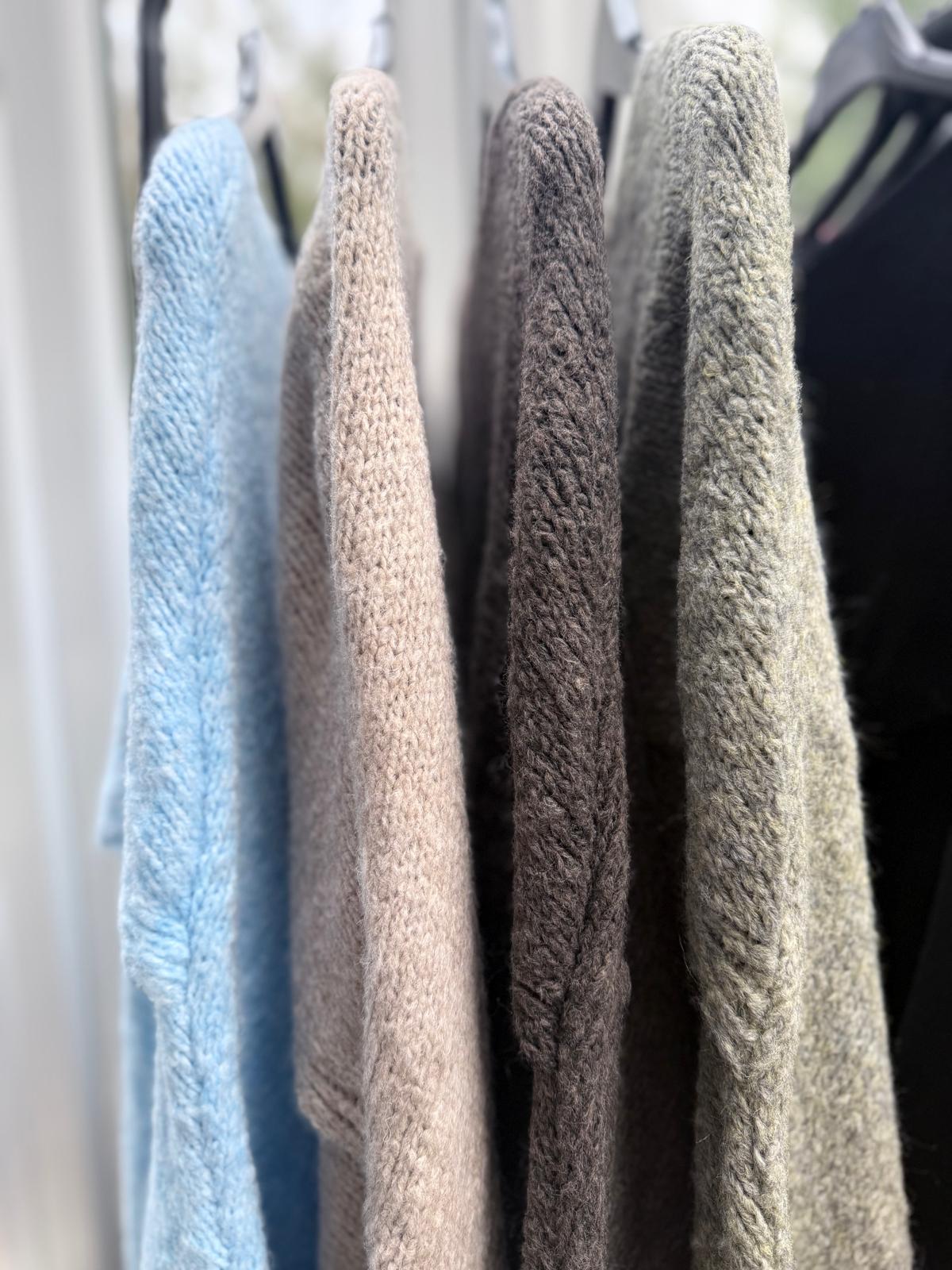 Linzie Short Asymmetric Jumper