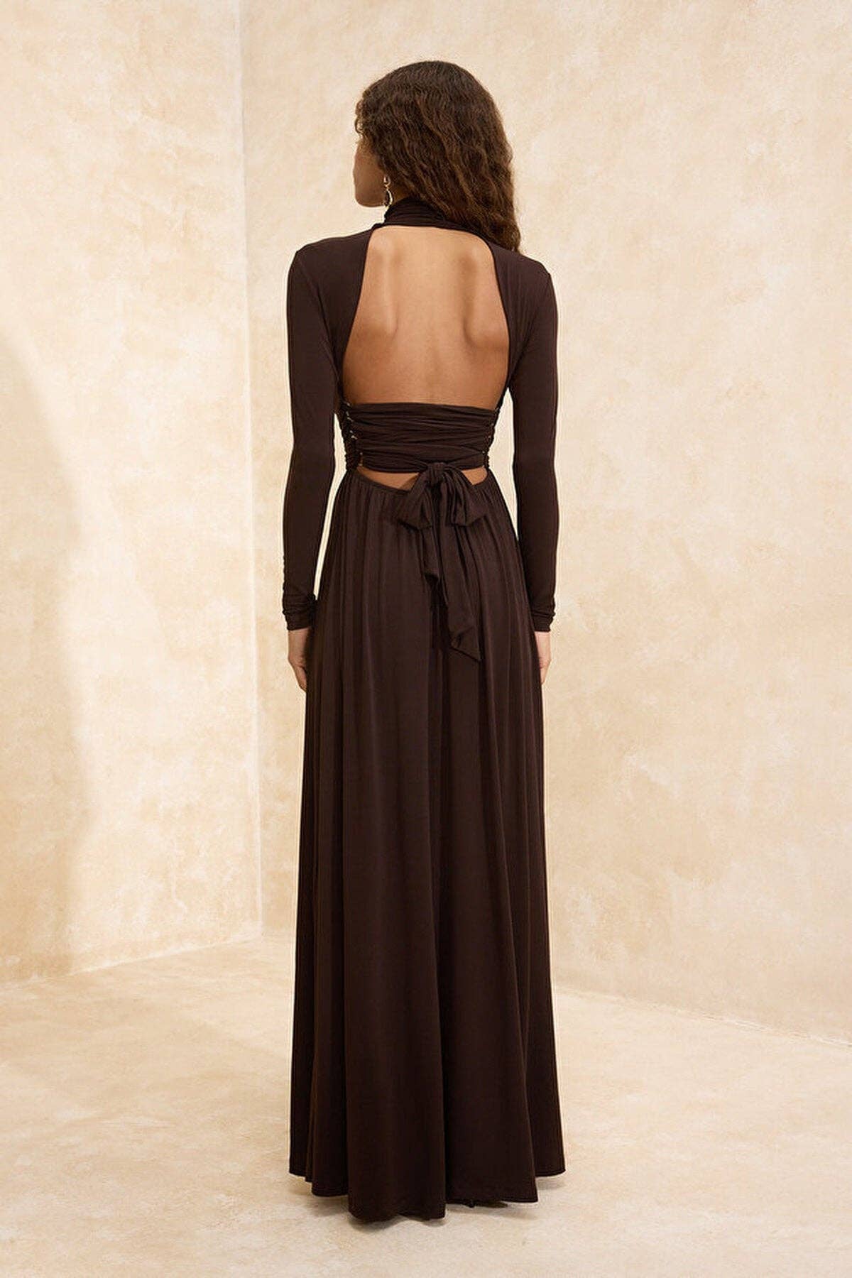 Accessory Detailed Knitted Maxi Dress