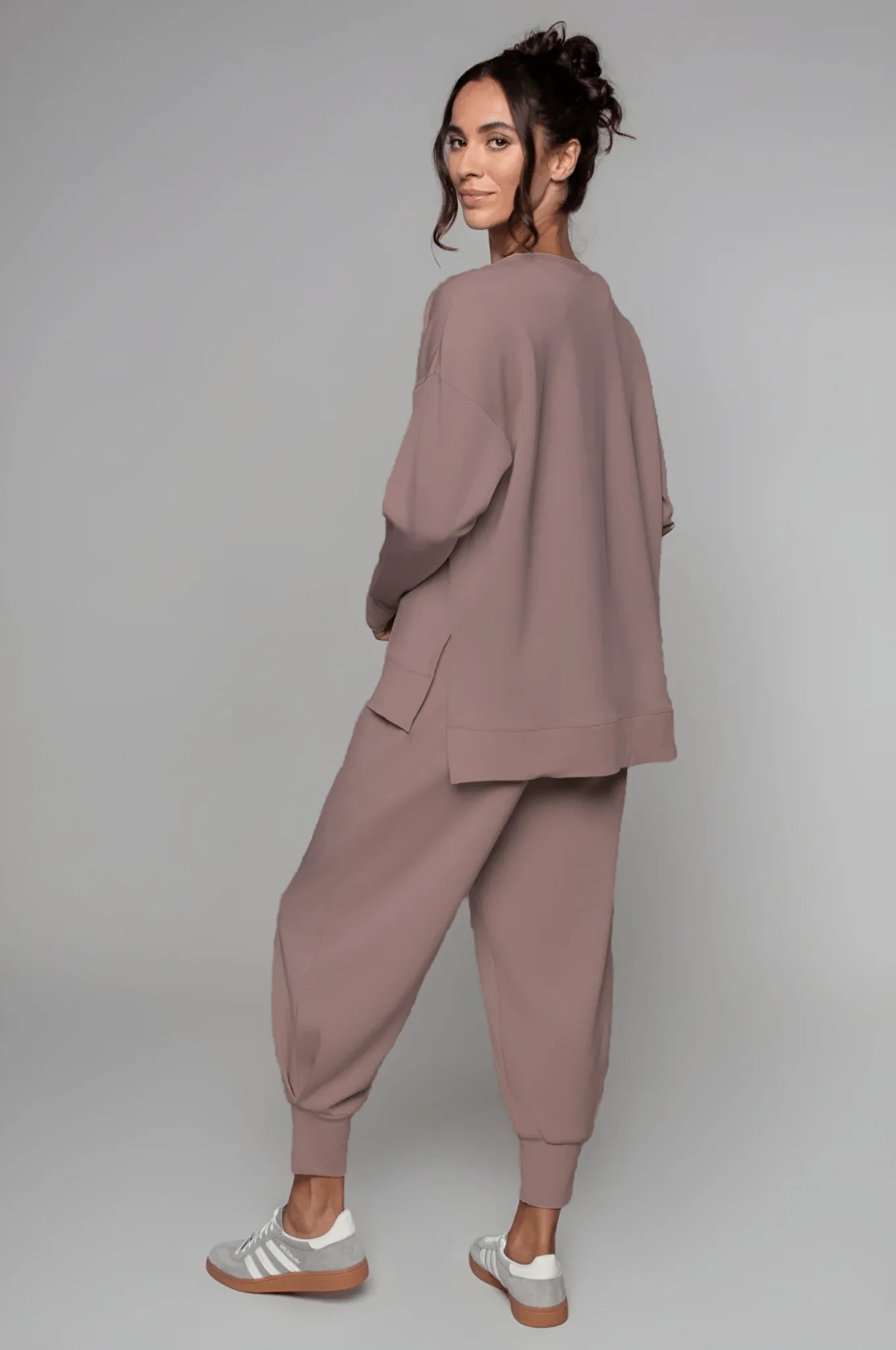 Supersoft Cuffed Sweatpant - Taupe - by Born Nouli